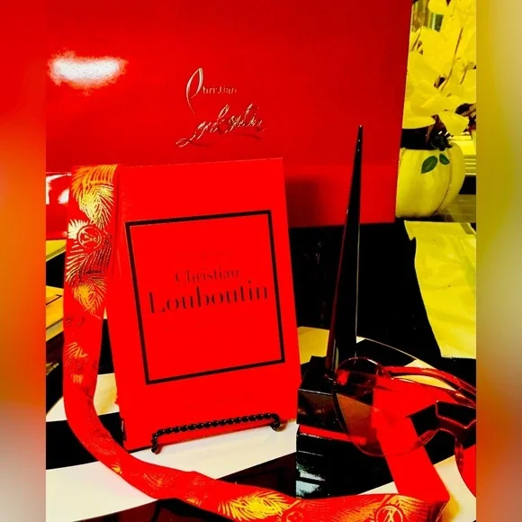 The Little Book Christian Louboutin Bundle New ๐ ๐
๐ฝ - Picture 5 of 16